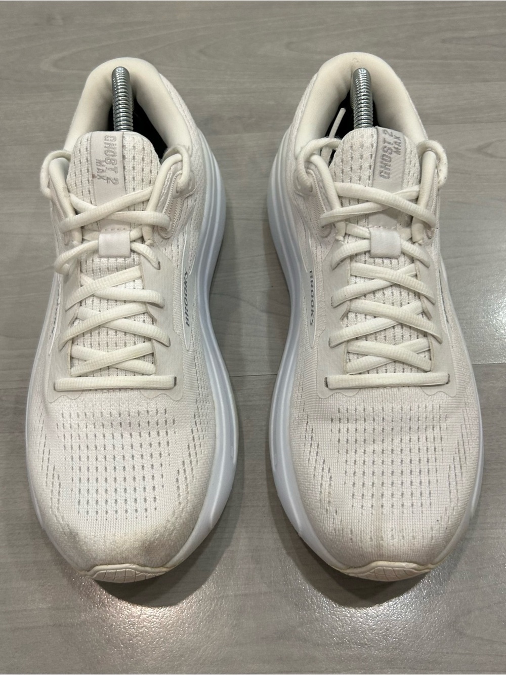 Brooks Ghost Max 2 Womens Athletic Running Shoes Sneakers Sz 10 Wide White - Picture 4 of 9